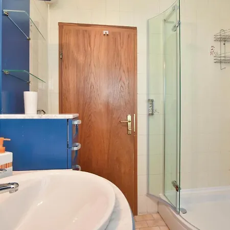 Kneza Trpimira I 別荘 *